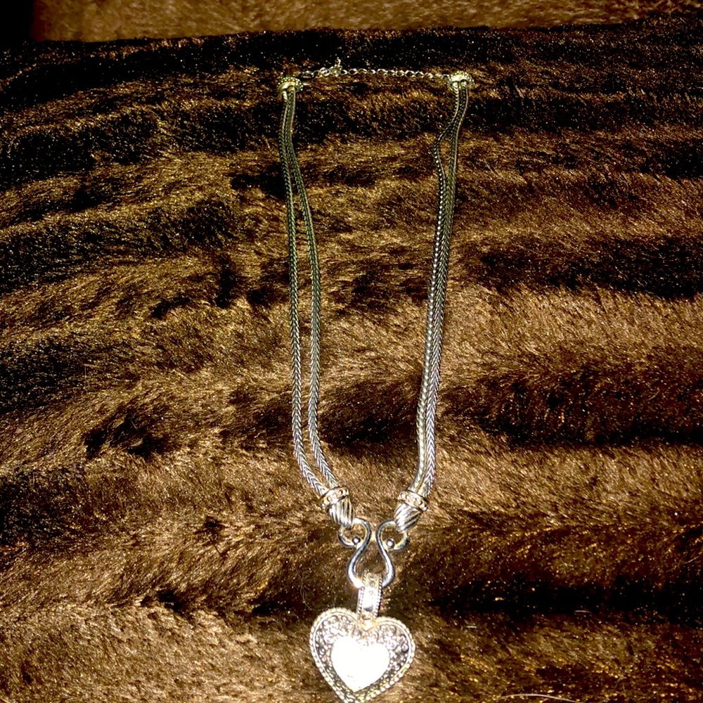 Beautiful sparkle heart necklace